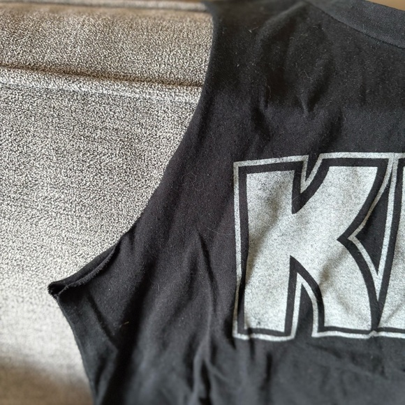 Kiss Size S Unisex sleeveless t-shirt. Black with Gray Writing. - Picture 5 of 9